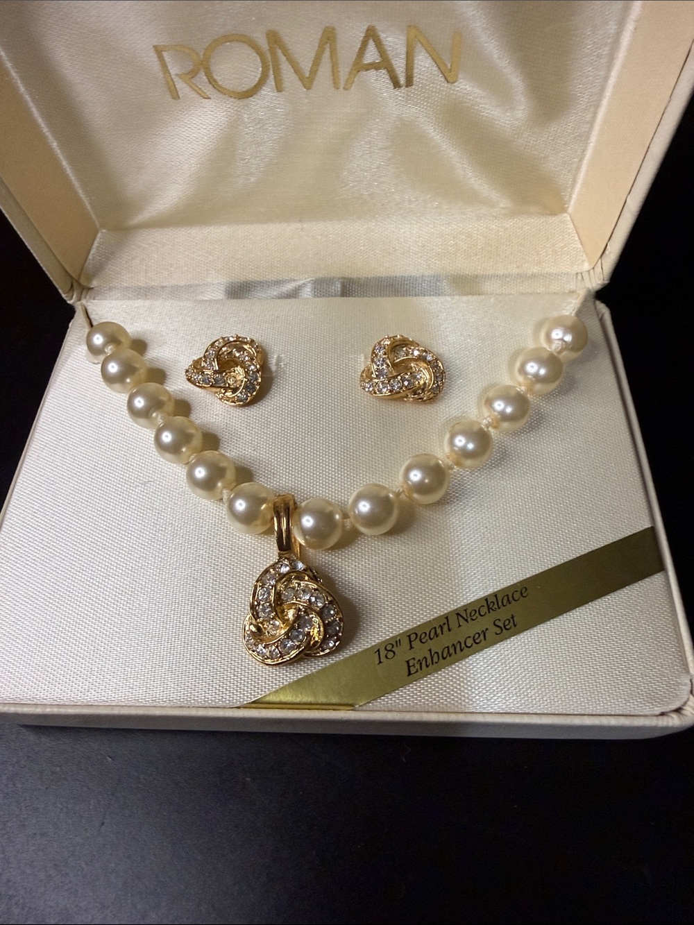 Roman Gold & Pearl Necklace and Earring Set - Cream Pearls - Picture 1 of 2